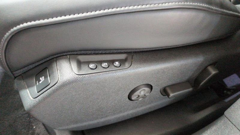 DS DS 7 Crossback Ds7 Bluehdi 130 eat8 rivoli + sieges chauffants, massants, ventiles