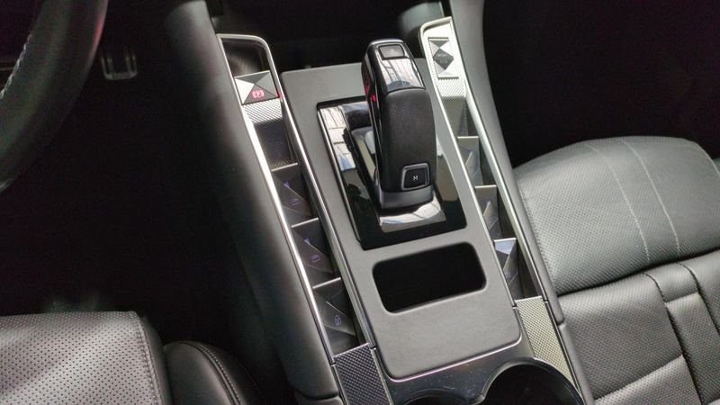 DS DS 7 Crossback Ds7 Bluehdi 130 eat8 rivoli + sieges chauffants, massants, ventiles