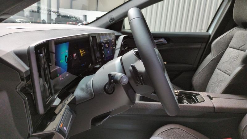 Renault Austral nouveau Full hybrid e-tech 200 ch evolution + pack safety