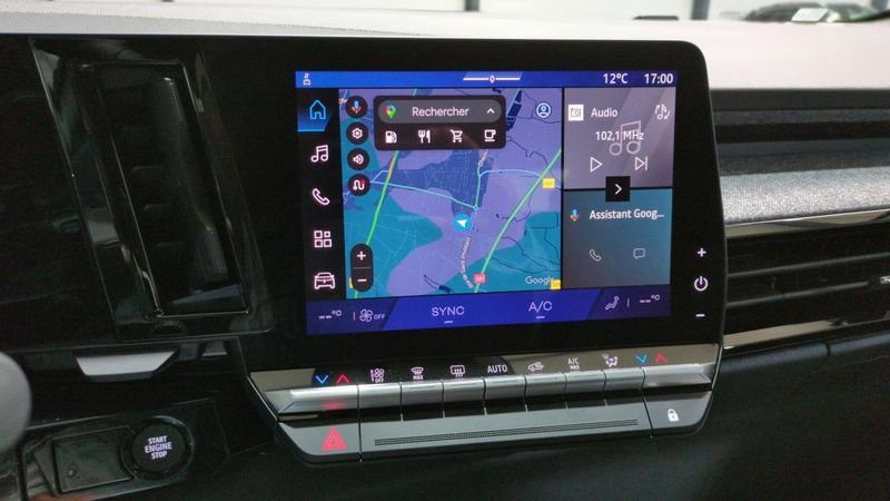 Renault Austral nouveau Full hybrid e-tech 200 ch evolution + pack safety