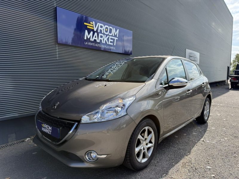 PEUGEOT 208 1.2 VTI PURETECH 82CV STYLE / DISTRIB OK