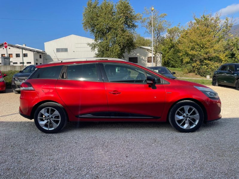 RENAULT Clio 4 break - 90ch diesel 1.5 DCi