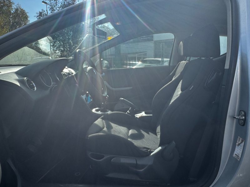 PEUGEOT 308 1.4 VTI CONFORT 