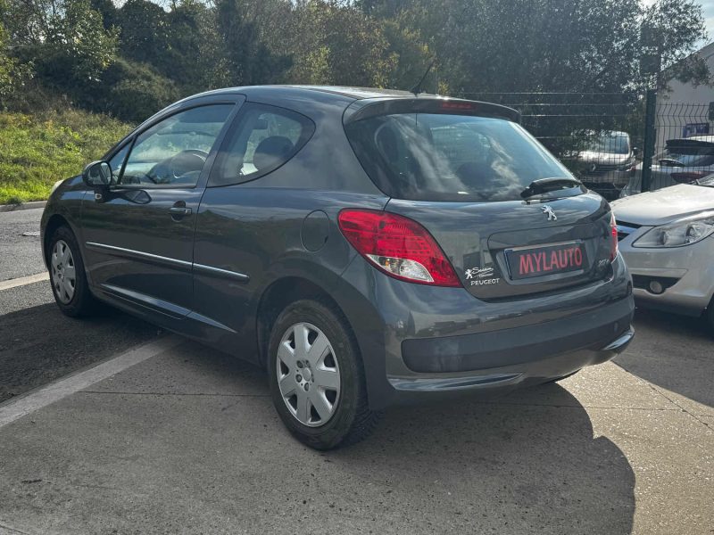 PEUGEOT 207 1.4E 75CH
