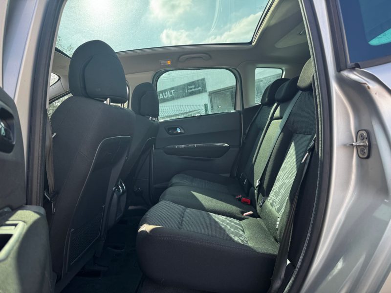 PEUGEOT 3008 1.6 HDI 16V 110 FELINE 