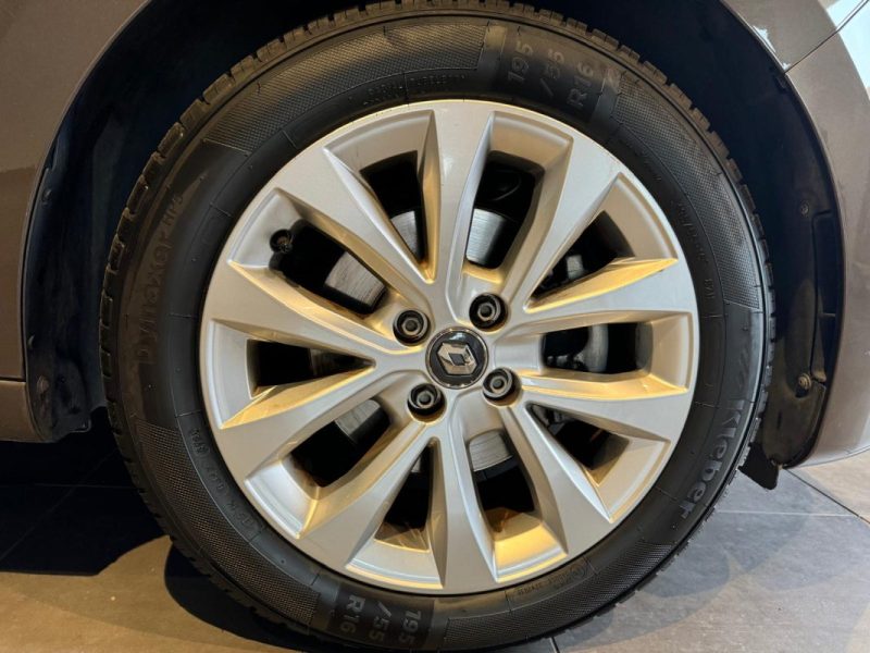 RENAULT CLIO 1.3 TCE 130 INTENS EDC / CAMERA / ECRAN 9.3P / 1ERE MAIN  2019