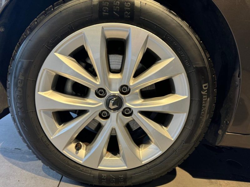 RENAULT CLIO 1.3 TCE 130 INTENS EDC / CAMERA / ECRAN 9.3P / 1ERE MAIN  2019