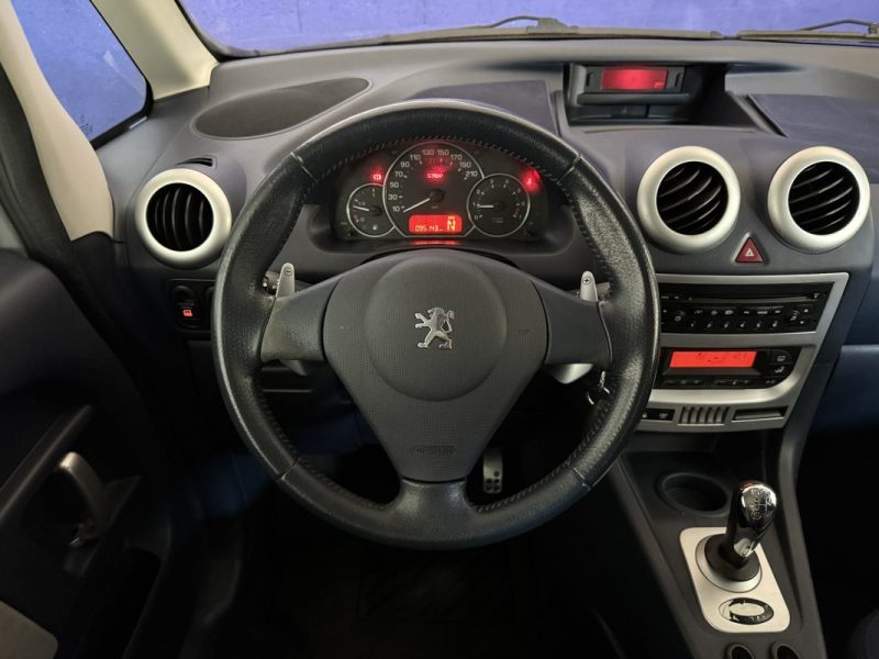 PEUGEOT 1007 1.4I BVA SPORTY PACK