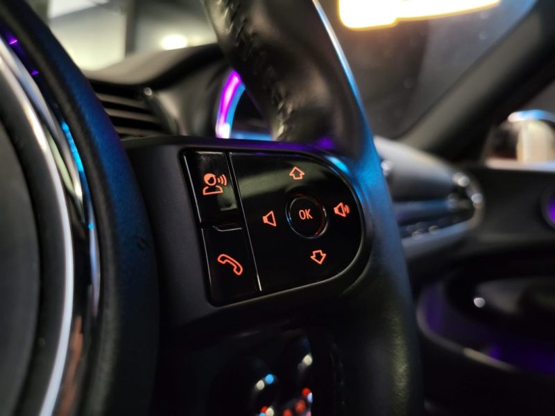 MINI CLUBMAN 136CH BVA7 TOIT OUVRANT / CAMERA DE RECUL / ATTELAGE/ APPLE CARPLAY