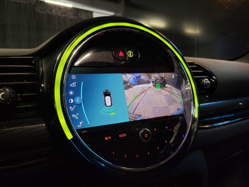 MINI CLUBMAN 136CH BVA7 TOIT OUVRANT / CAMERA DE RECUL / ATTELAGE/ APPLE CARPLAY