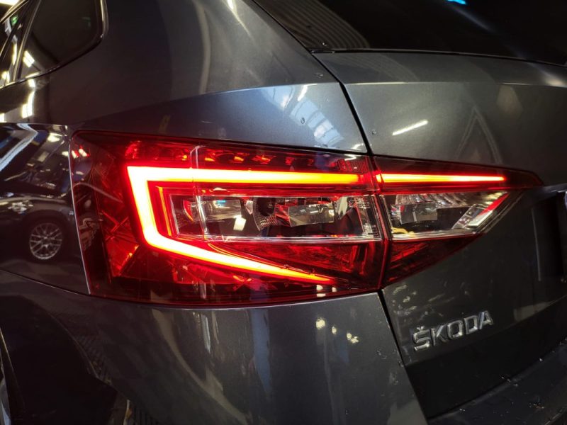 SKODA SUPERB 2.0 TDI 190CH SPORTLINE DSG7/ TOIT OUVRANT / SIEGES CHAUFFANTS / SUIVI COMPLET