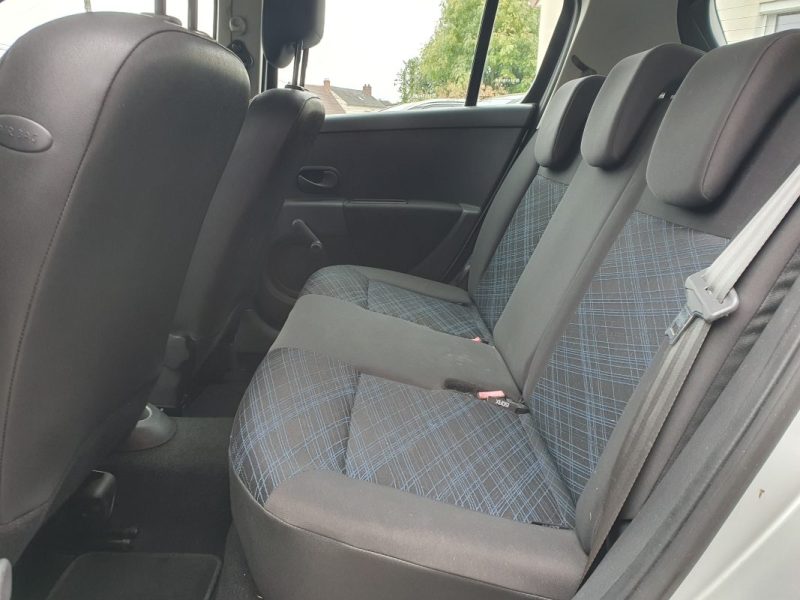 Renault CLIO III 1.5 dCi 68cv *Authentique* / Réviser&Garantie