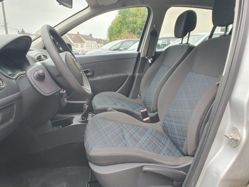 Renault CLIO III 1.5 dCi 68cv *Authentique* / Réviser&Garantie