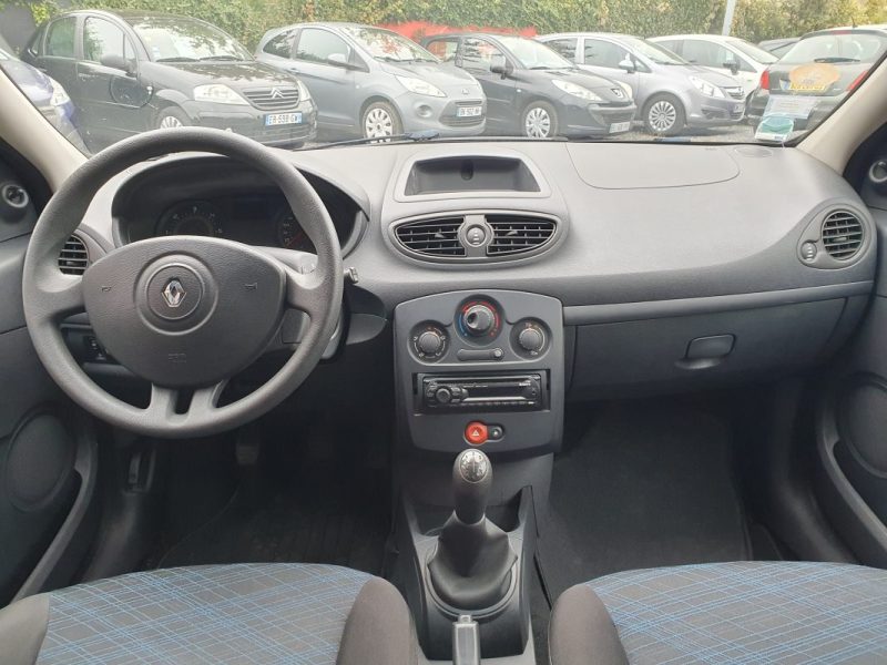 Renault CLIO III 1.5 dCi 68cv *Authentique* / Réviser&Garantie