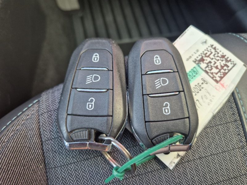 PEUGEOT 208 BLUEHDI 100 S&S BVM6 ALLURE 2023