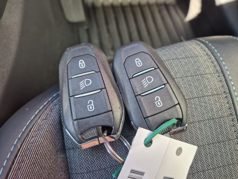 PEUGEOT 208 BLUEHDI 100 S&S BVM6 ALLURE 2023