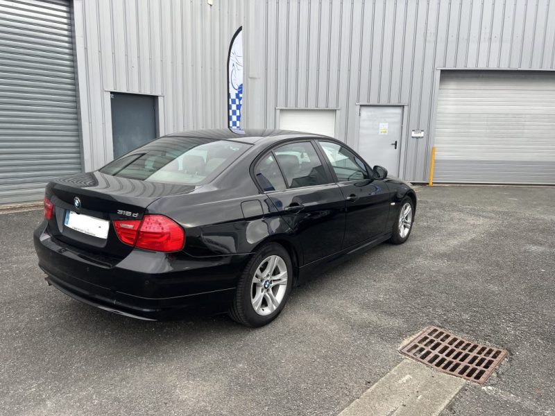 B.M.W. SERIE 3 318DA 143CH EDITION 2011