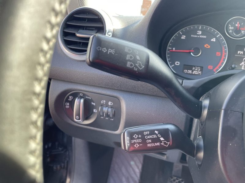 AUDI A3 2.0 TDI 140CH DPF START/STOP ATTRACTION3P 2011