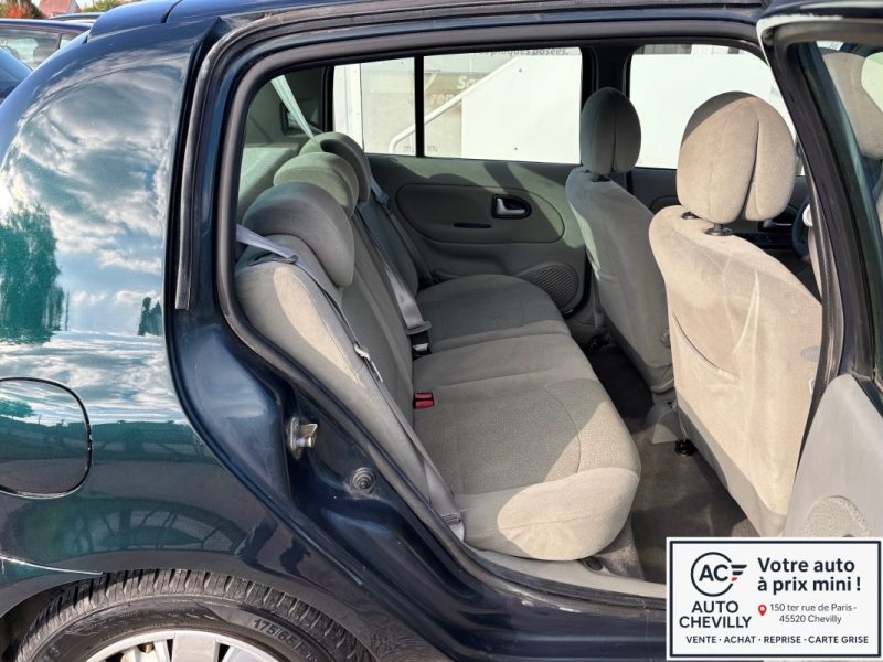 RENAULT CLIO AUTHENTIQUE 1.4 16V CLIM AUTO 1ER MAIN