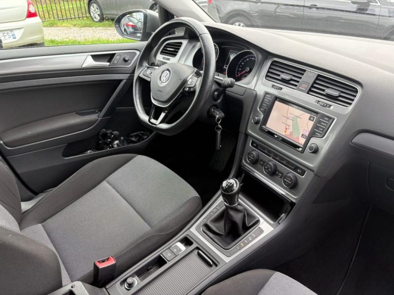 VOLKSWAGEN GOLF 1.2 TSI 85CH  TRENDLINE  🚗 - Sièges chauffants - 🛣️ Navigation  - Garantie 6 mois 