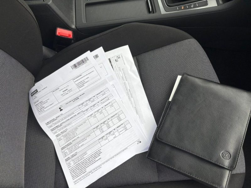 VOLKSWAGEN GOLF 1.2 TSI 85CH  TRENDLINE  🚗 - Sièges chauffants - 🛣️ Navigation  - Garantie 6 mois 