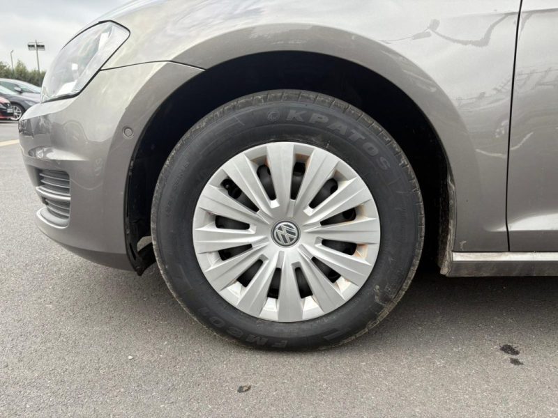 VOLKSWAGEN GOLF 1.2 TSI 85CH  TRENDLINE  🚗 - Sièges chauffants - 🛣️ Navigation  - Garantie 6 mois 