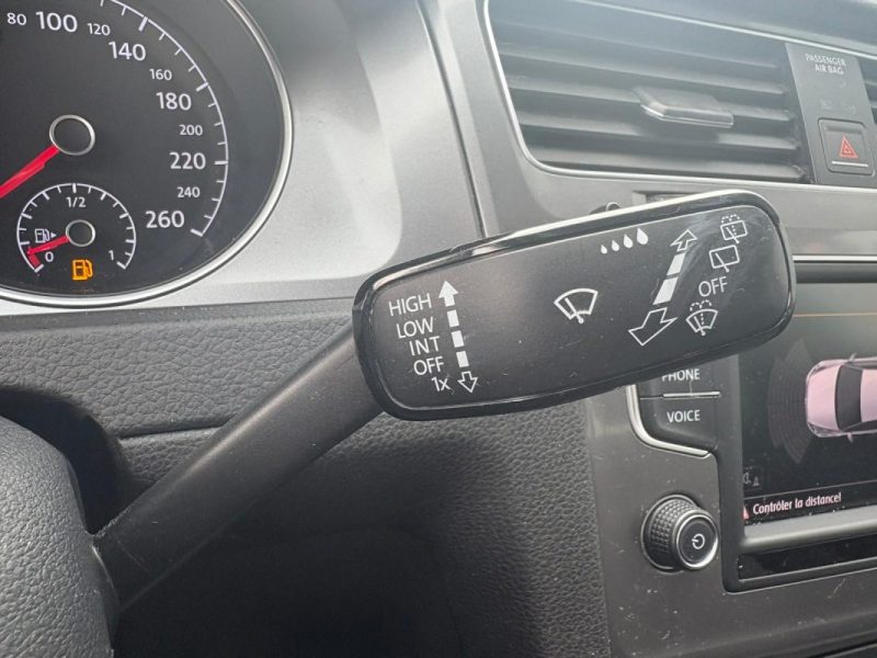 VOLKSWAGEN GOLF 1.2 TSI 85CH  TRENDLINE  🚗 - Sièges chauffants - 🛣️ Navigation  - Garantie 6 mois 