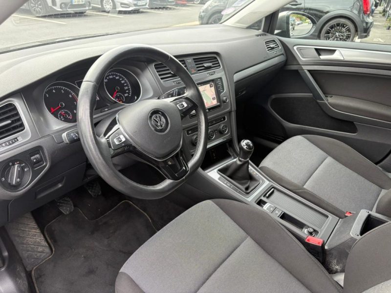 VOLKSWAGEN GOLF 1.2 TSI 85CH  TRENDLINE  🚗 - Sièges chauffants - 🛣️ Navigation  - Garantie 6 mois 