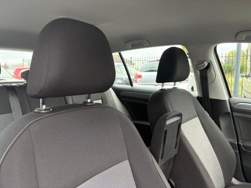 VOLKSWAGEN GOLF 1.2 TSI 85CH  TRENDLINE  🚗 - Sièges chauffants - 🛣️ Navigation  - Garantie 6 mois 