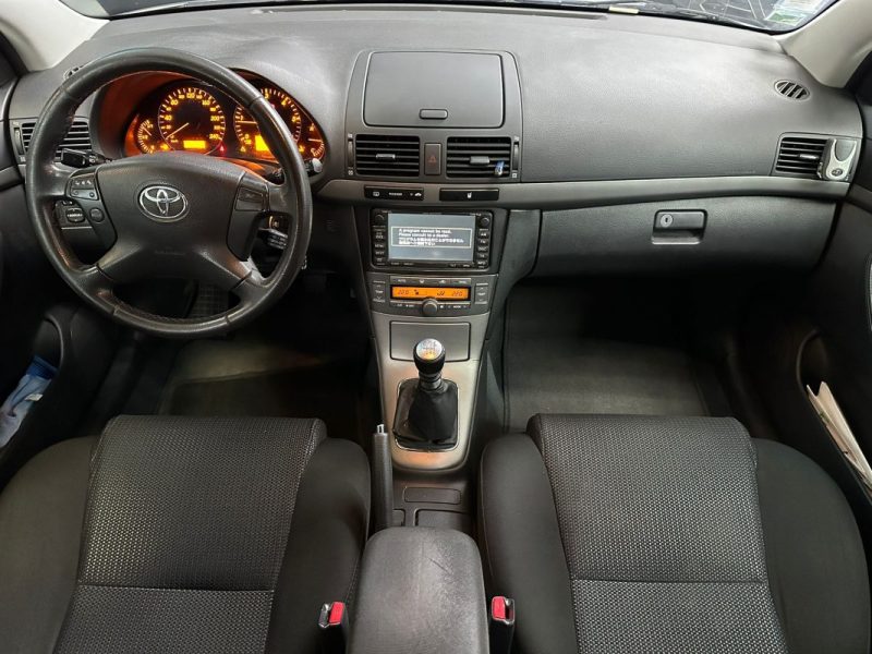 TOYOTA  AVENSIS 2.0 D-4D 126 cv