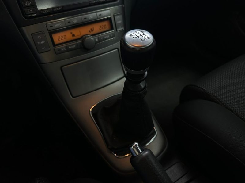 TOYOTA  AVENSIS 2.0 D-4D 126 cv