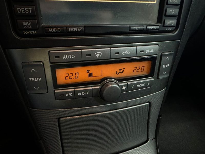 TOYOTA  AVENSIS 2.0 D-4D 126 cv