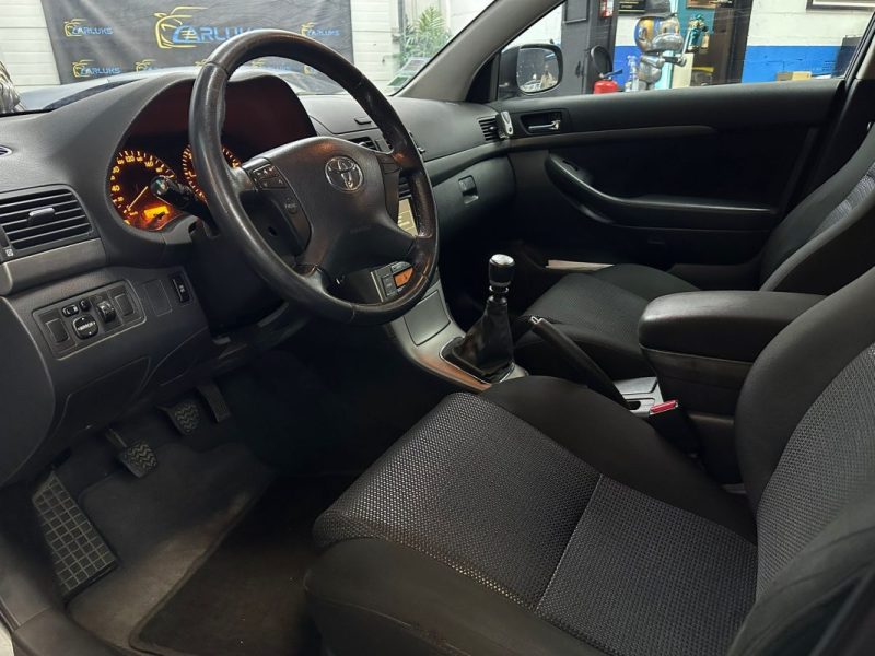 TOYOTA  AVENSIS 2.0 D-4D 126 cv