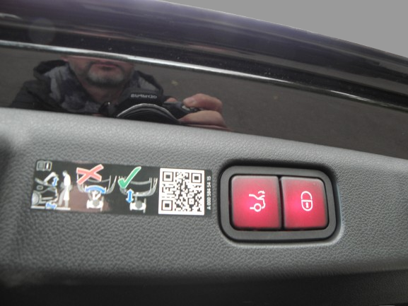 MERCEDES CLASSE E E220 D 197 CH + 23 CH AMG LINE 9G-TRONIC 2024