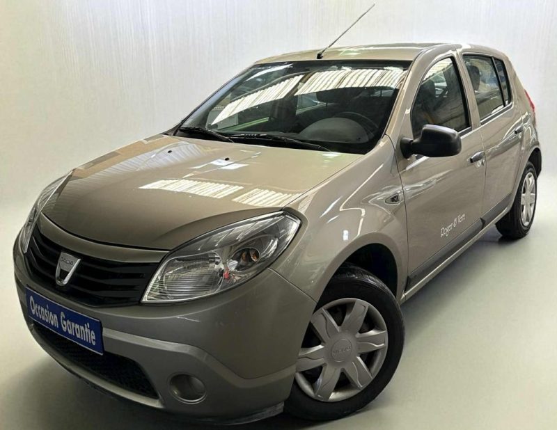 DACIA SANDERO  2010