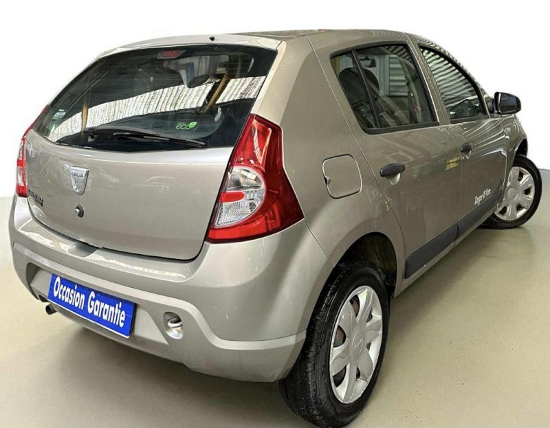 DACIA SANDERO  2010
