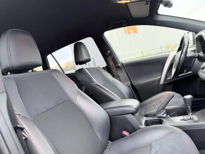 TOYOTA RAV4 2.5 HYBRIDE DESIGN 197ch