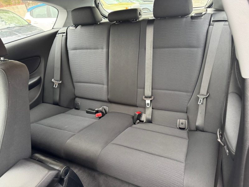 BMW  SERIE 1 2.0D 116CV  DISTRIBUTION A CHAINE