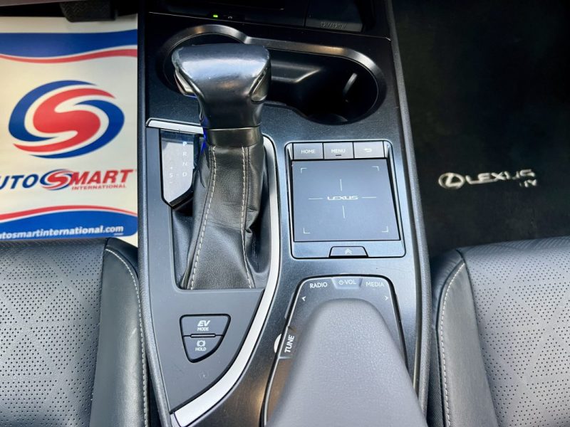 LEXUS UX250H 2WD Luxe MY20 07/2020