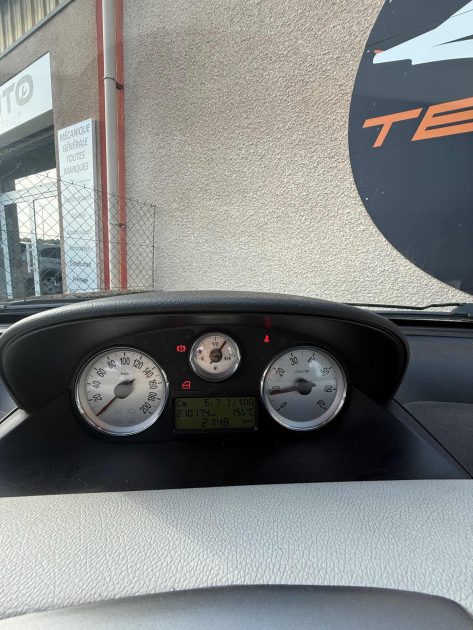 LANCIA YPSILON 1.3 MJTD 75