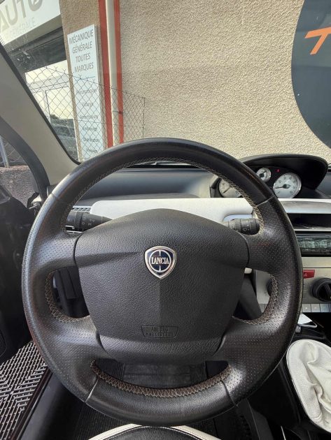 LANCIA YPSILON 1.3 MJTD 75