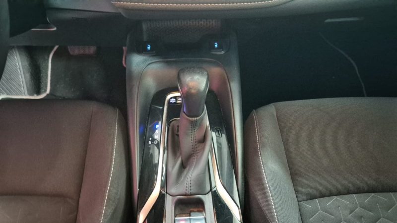 TOYOTA COROLLA TOURING SPORTS 184cv DYNAMIC BUSINESS/1 ERE MAIN/TVA RECUPERABLE