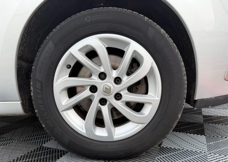 RENAULT SCENIC 3 1.5 DCI 110CV DYNAMIQUE BVA GARANTIE 12 MOIS