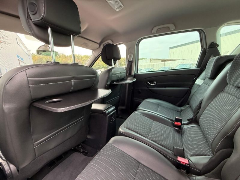 RENAULT SCENIC 3 1.5 DCI 110CV DYNAMIQUE BVA GARANTIE 12 MOIS