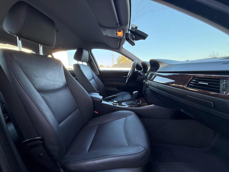 B.M.W. SERIE 3 320D PREMIERE BVA GARANTIE 12 MOIS 