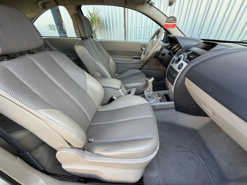 RENAULT MEGANE 1.6I 113CV 