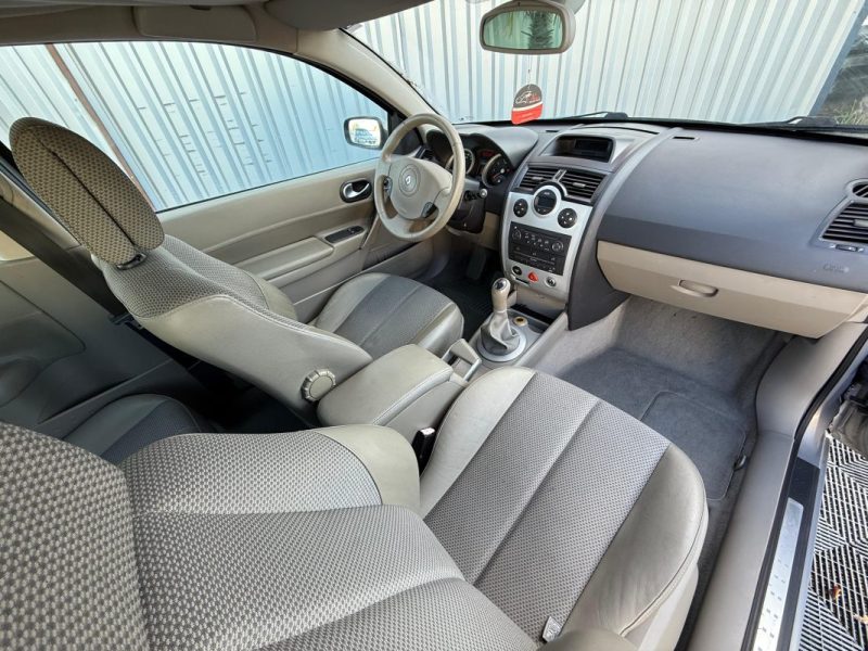 RENAULT MEGANE 1.6I 113CV 