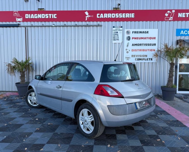 RENAULT MEGANE 1.6I 113CV 