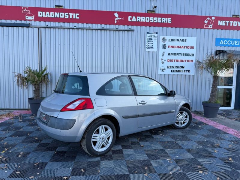 RENAULT MEGANE 1.6I 113CV 