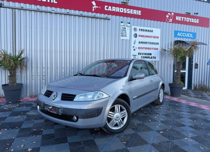RENAULT MEGANE 1.6I 113CV GARANTIE 6 MOIS